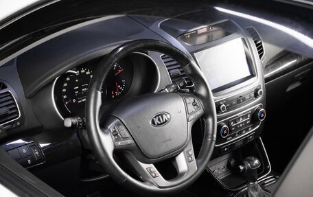KIA Sorento II рестайлинг, 2015 год, 1 649 000 рублей, 10 фотография