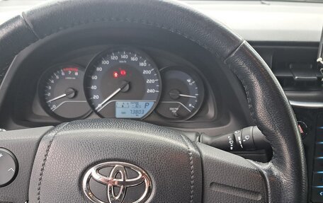 Toyota Corolla, 2017 год, 1 900 000 рублей, 5 фотография