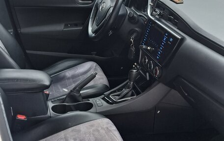 Toyota Corolla, 2017 год, 1 900 000 рублей, 4 фотография