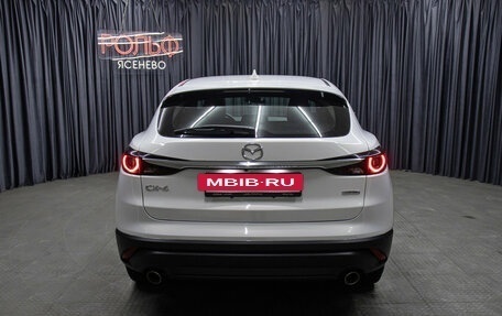 Mazda CX-4, 2022 год, 2 998 000 рублей, 6 фотография