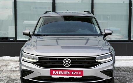Volkswagen Tiguan II, 2021 год, 3 050 000 рублей, 8 фотография