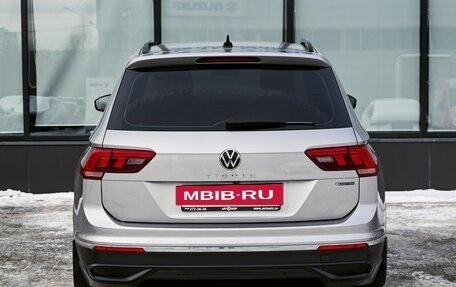 Volkswagen Tiguan II, 2021 год, 3 050 000 рублей, 4 фотография