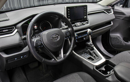 Toyota RAV4, 2019 год, 2 698 000 рублей, 16 фотография