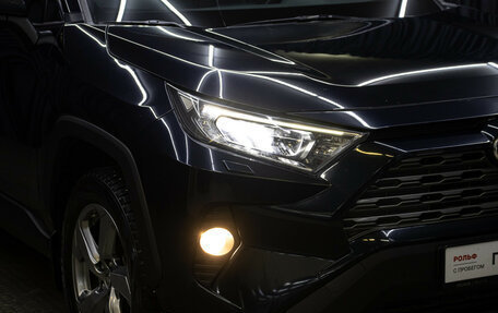 Toyota RAV4, 2019 год, 2 698 000 рублей, 23 фотография