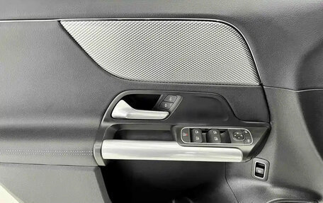 Mercedes-Benz GLA, 2022 год, 2 200 020 рублей, 12 фотография