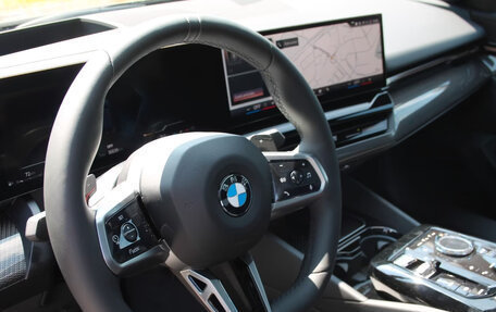 BMW 5 серия, 2025 год, 6 065 311 рублей, 6 фотография