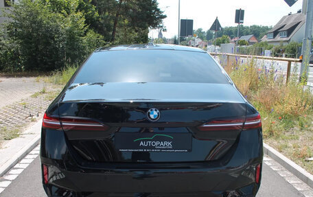 BMW 5 серия, 2025 год, 6 065 311 рублей, 15 фотография