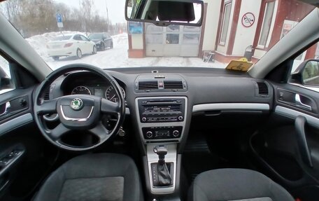 Skoda Octavia, 2011 год, 900 000 рублей, 40 фотография