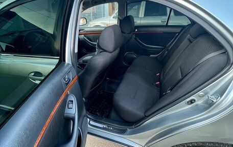 Toyota Avensis III рестайлинг, 2008 год, 890 000 рублей, 10 фотография