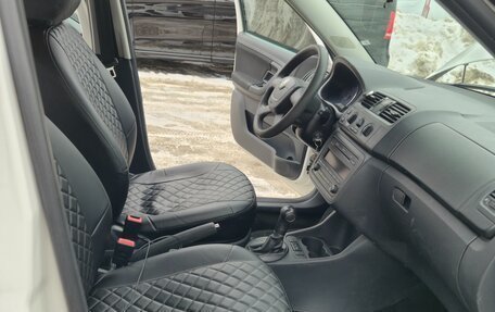 Skoda Fabia II, 2011 год, 590 000 рублей, 22 фотография