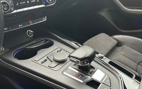 Audi A4, 2017 год, 2 200 000 рублей, 14 фотография