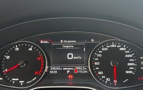 Audi A4, 2017 год, 2 200 000 рублей, 18 фотография