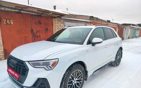 Audi Q3, 2021 год, 3 000 000 рублей, 2 фотография