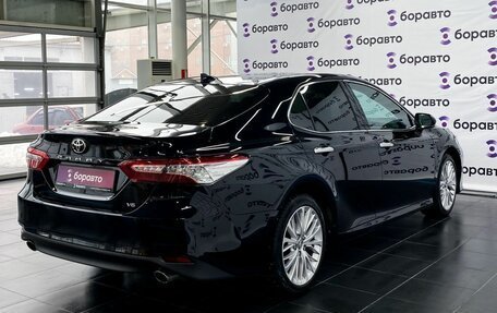 Toyota Camry, 2019 год, 3 070 000 рублей, 5 фотография