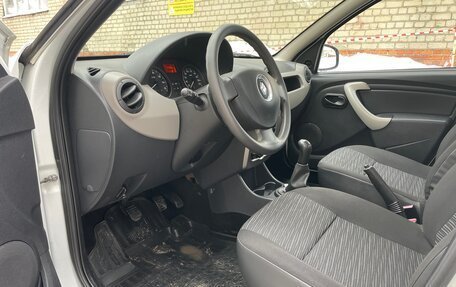 Renault Sandero I, 2011 год, 670 000 рублей, 7 фотография