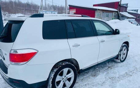 Toyota Highlander III, 2013 год, 2 100 000 рублей, 4 фотография