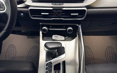 Geely Coolray I, 2022 год, 1 650 000 рублей, 14 фотография