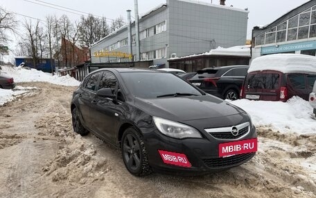 Opel Astra J, 2012 год, 710 000 рублей, 2 фотография