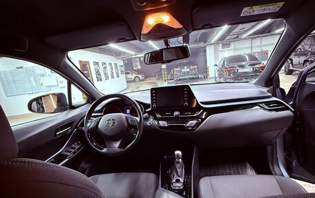 Toyota C-HR I рестайлинг, 2021 год, 2 500 000 рублей, 7 фотография