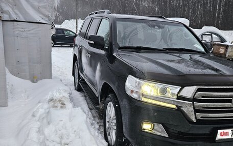Toyota Land Cruiser 200, 2018 год, 6 200 000 рублей, 6 фотография
