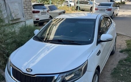 KIA Rio III рестайлинг, 2013 год, 645 000 рублей, 4 фотография