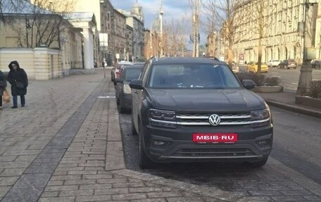 Volkswagen Teramont I, 2018 год, 2 890 000 рублей, 5 фотография