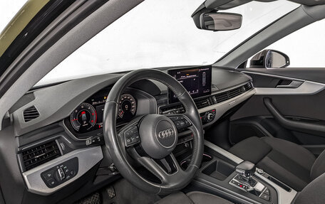 Audi A4, 2019 год, 3 382 500 рублей, 15 фотография