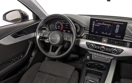 Audi A4, 2019 год, 3 382 500 рублей, 27 фотография