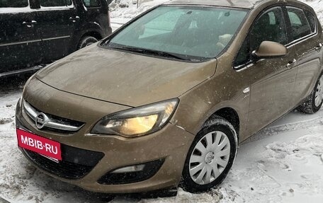 Opel Astra J, 2014 год, 900 000 рублей, 2 фотография