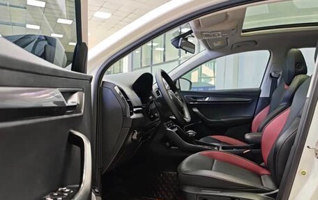 Skoda Karoq I, 2022 год, 1 500 000 рублей, 9 фотография