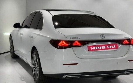 Mercedes-Benz E-Класс, 2025 год, 7 090 133 рублей, 5 фотография