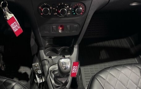 Renault Logan II, 2015 год, 619 000 рублей, 10 фотография