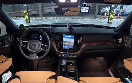 Volvo XC60 II, 2023 год, 5 450 000 рублей, 7 фотография