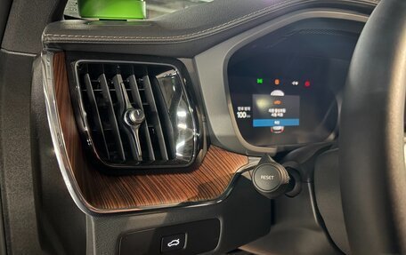 Volvo XC60 II, 2023 год, 5 450 000 рублей, 13 фотография