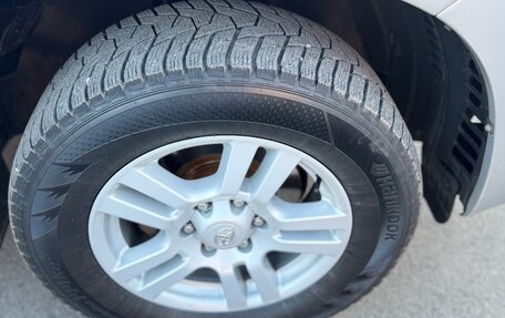 Toyota Land Cruiser Prado 150 рестайлинг 2, 2010 год, 2 550 000 рублей, 10 фотография