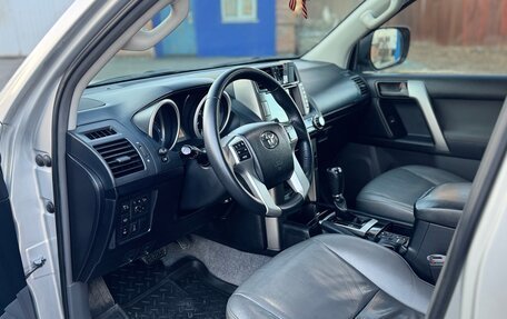 Toyota Land Cruiser Prado 150 рестайлинг 2, 2010 год, 2 550 000 рублей, 25 фотография