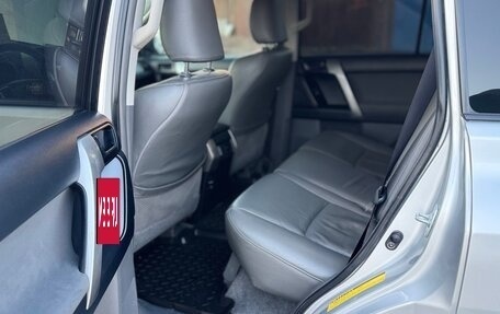 Toyota Land Cruiser Prado 150 рестайлинг 2, 2010 год, 2 550 000 рублей, 14 фотография