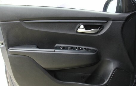 KIA Rio IV, 2018 год, 1 380 000 рублей, 15 фотография