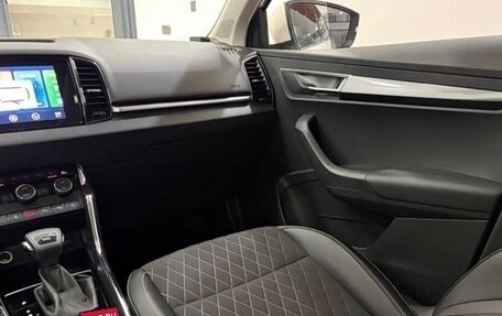 Skoda Karoq I, 2022 год, 1 440 000 рублей, 8 фотография