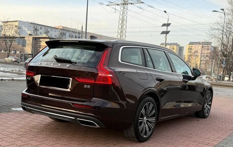 Volvo V60 II, 2023 год, 5 750 000 рублей, 4 фотография