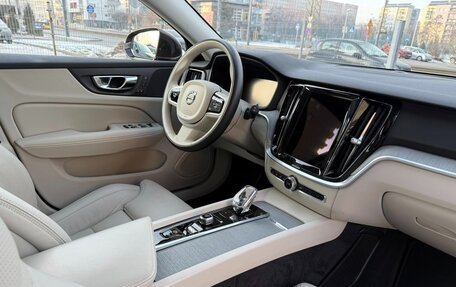 Volvo V60 II, 2023 год, 5 750 000 рублей, 11 фотография