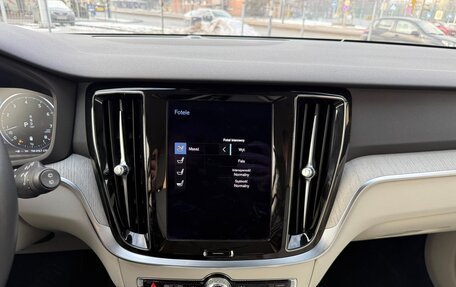 Volvo V60 II, 2023 год, 5 750 000 рублей, 15 фотография