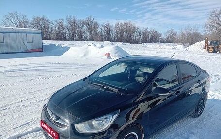 Hyundai Solaris II рестайлинг, 2011 год, 660 000 рублей, 1 фотография