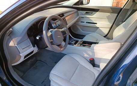 Jaguar XF II, 2017 год, 2 510 000 рублей, 9 фотография