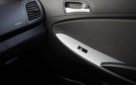 Hyundai Solaris II рестайлинг, 2011 год, 630 000 рублей, 14 фотография