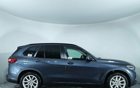 BMW X5, 2019 год, 5 990 000 рублей, 4 фотография