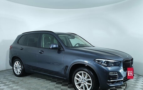 BMW X5, 2019 год, 5 990 000 рублей, 3 фотография