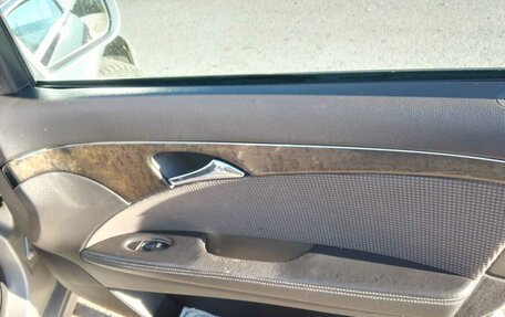 Mercedes-Benz E-Класс, 2003 год, 500 000 рублей, 13 фотография