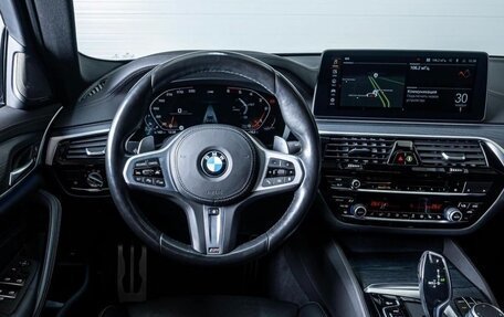 BMW 5 серия, 2020 год, 6 200 000 рублей, 12 фотография