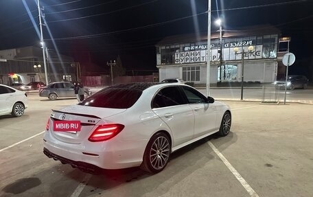 Mercedes-Benz E-Класс, 2018 год, 2 200 000 рублей, 6 фотография